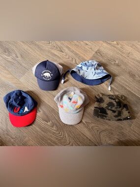 Assorted hats set of 5